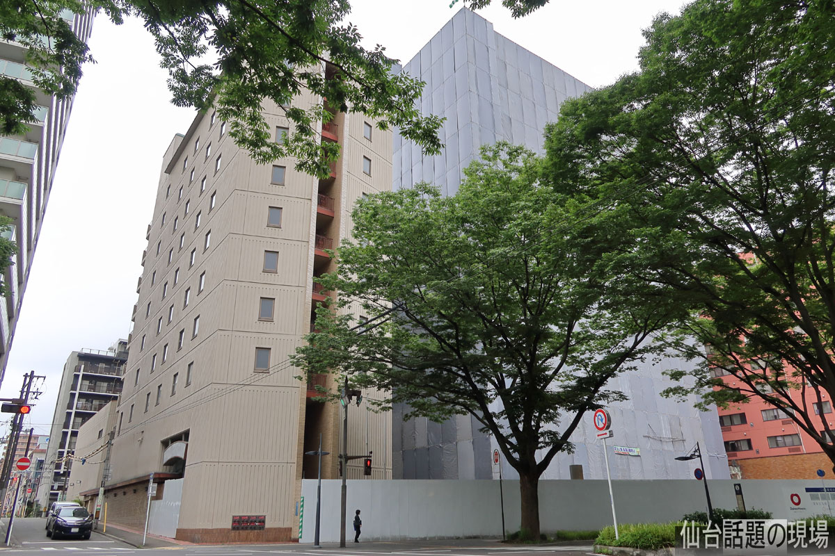 アークホテル仙台跡地で解体工事が始まる 年8月